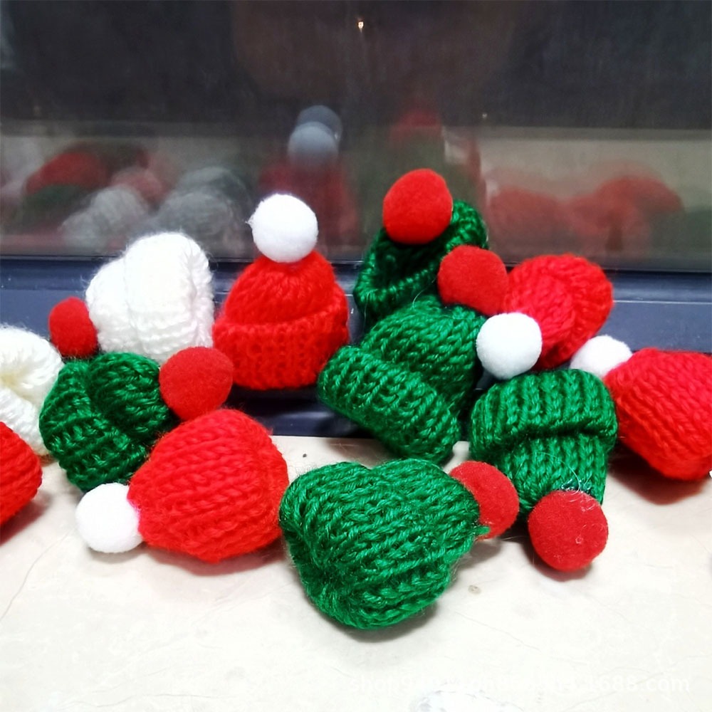 10 adet 3.5x5 cm Mini Noel Örm - Santa Hat Plush incelemesi ve fiyatı