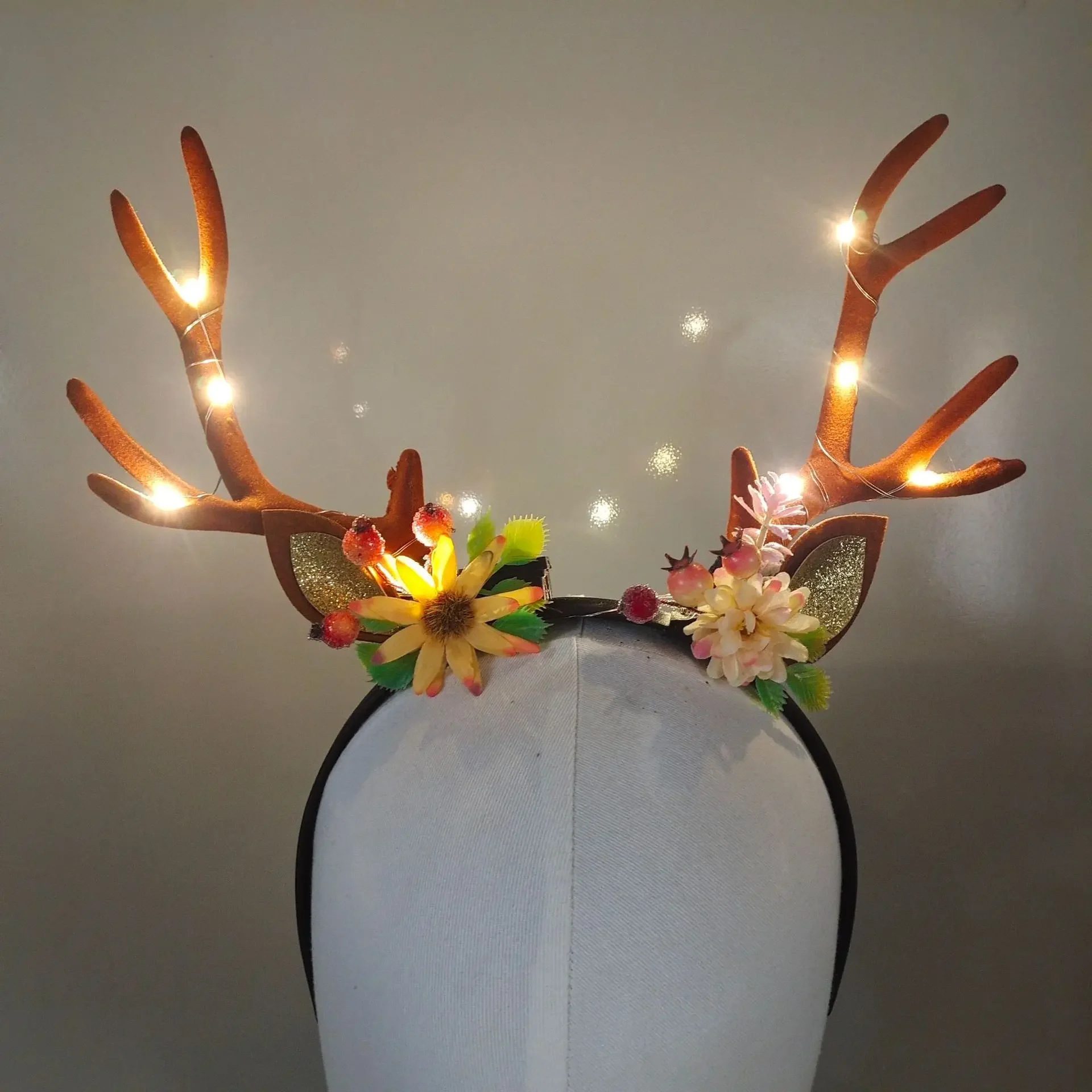 Kadın kızlar Light Up parlayan - Reindeer Antlers Headband incelemesi ve fiyatı